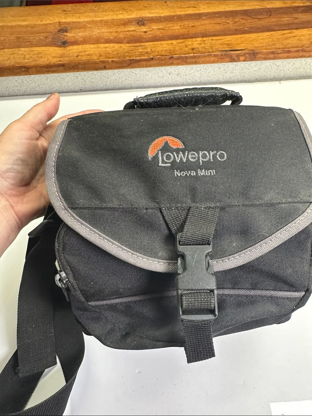 Lowepro nova mini